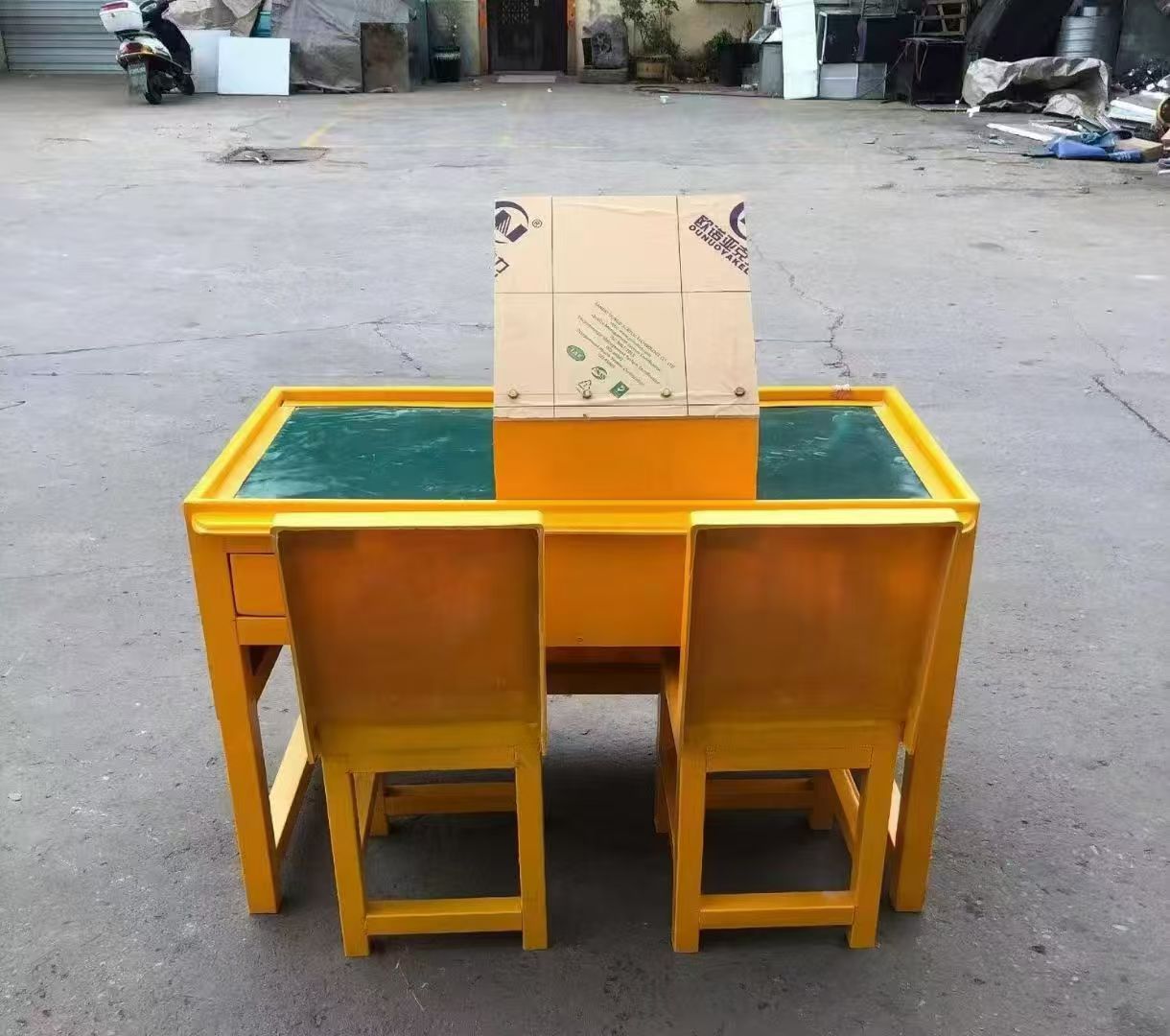 清远防静电导通桌井下煤矿火工品发放桌：危险品流转的安全守护者